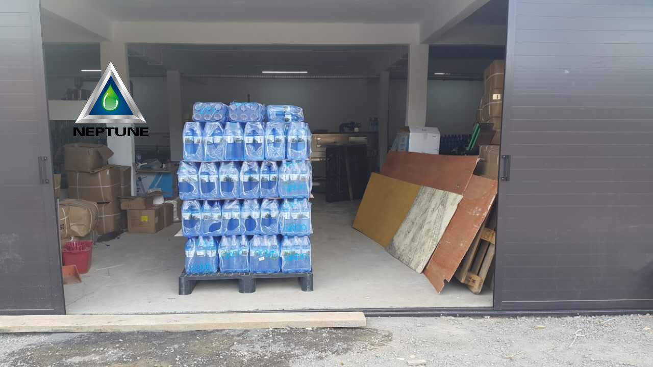 How to start a bottled water company in 2023